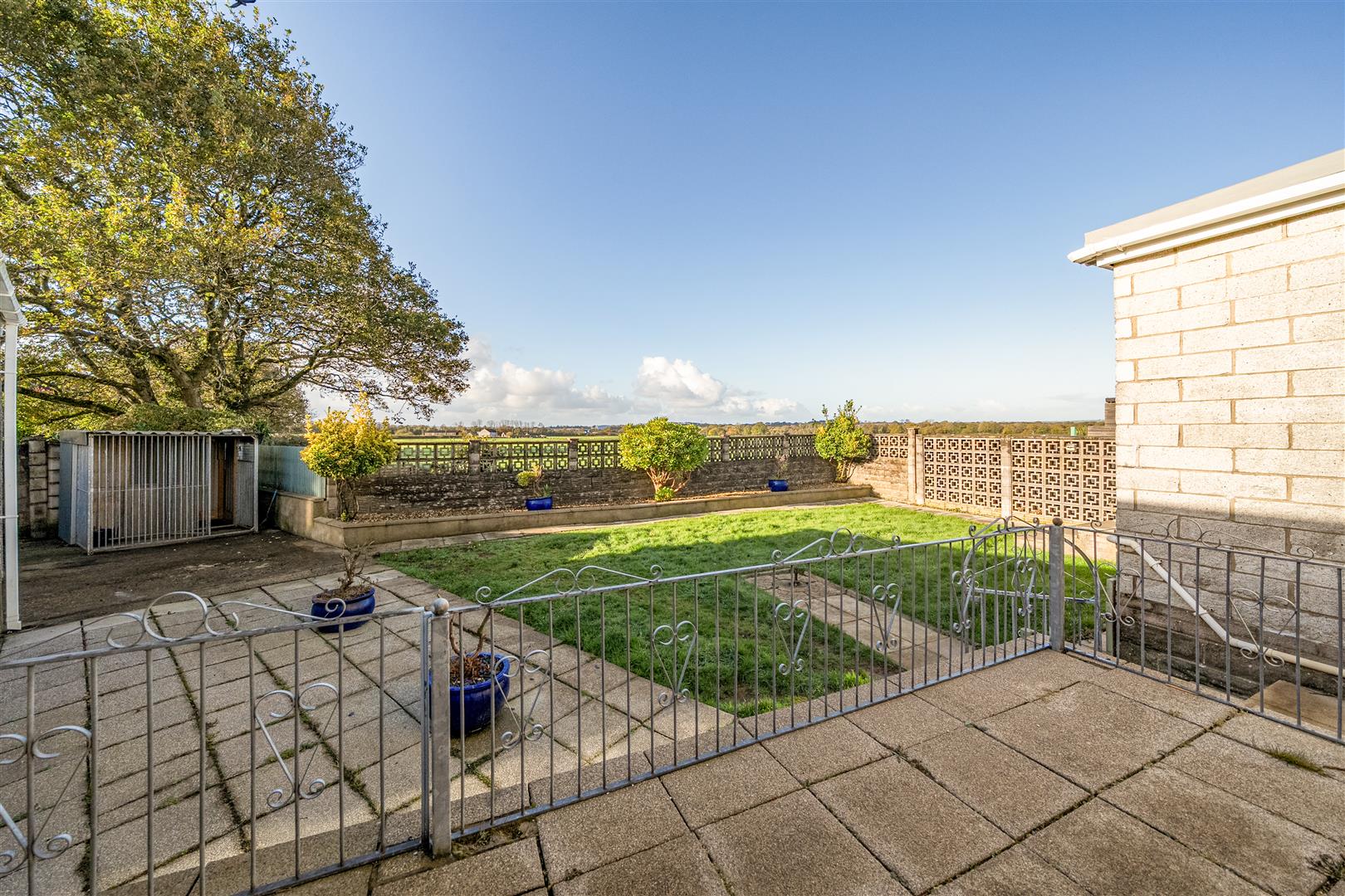 The Dell, Pontlliw, Swansea, SA4 9ET